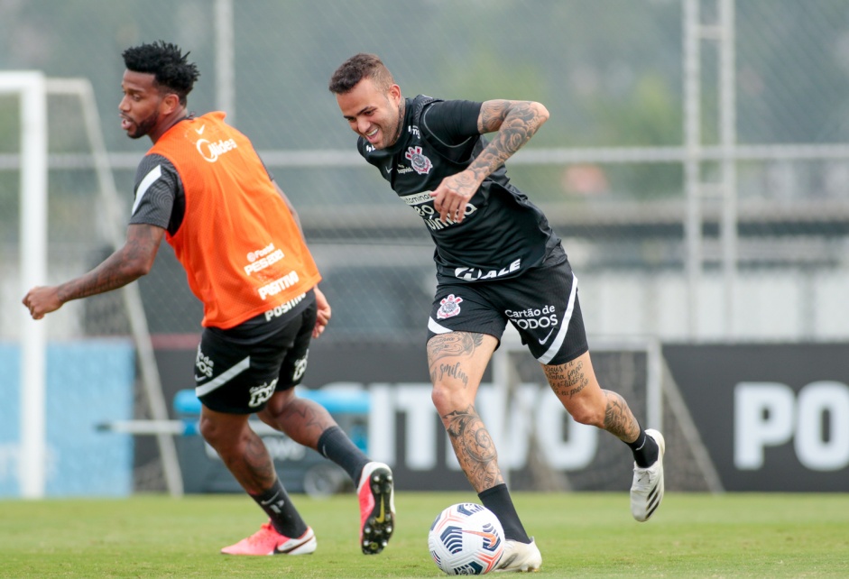 Luan retorna ao time titular do Corinthians neste domingo