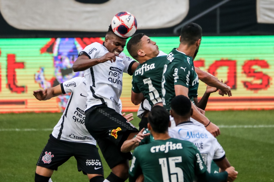 Jemerson durante Drbi entre Corinthians e Palmeiras, na Neo Qumica Arena