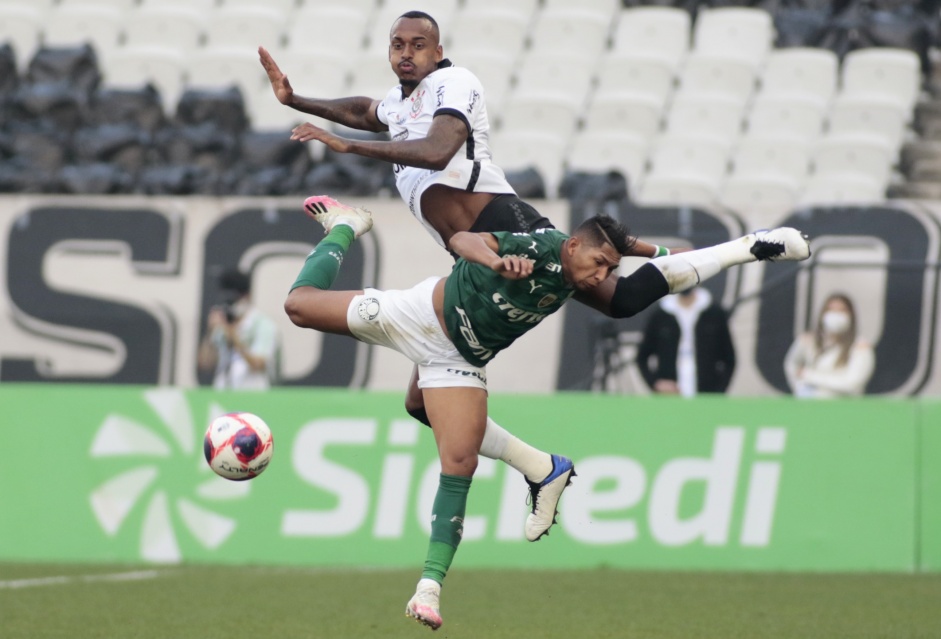 Raul Gustavo na partida entre Corinthians e Palmeiras, pela semifinal do Campeonato Paulista 2021