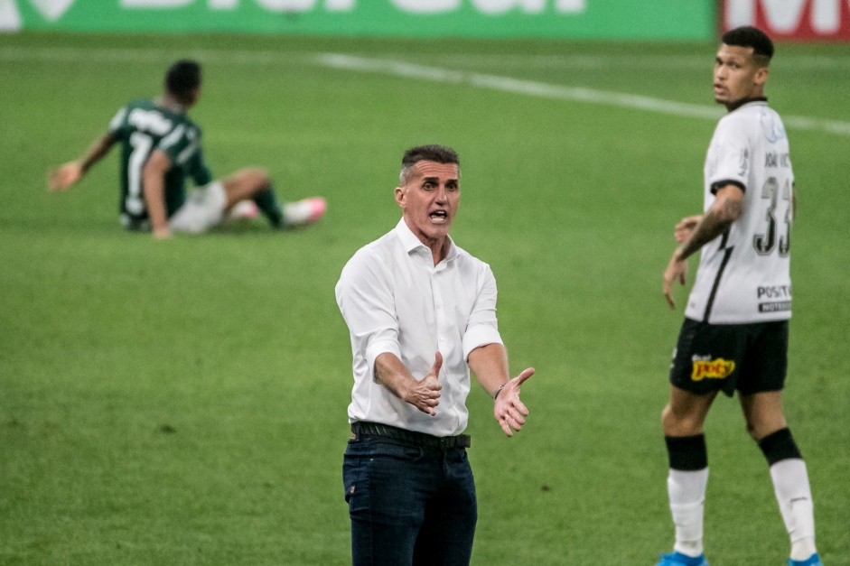 Mancini durante Drbi entre Corinthians e Palmeiras, na Neo Qumica Arena
