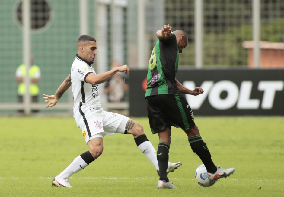 Gabriel durante a partida entre Corinthians e Amrica-MG pelo Brasileiro