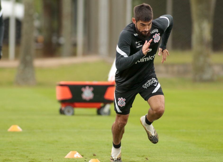 Bruno Mndez durante ltimo treino do Corinthians antes do duelo contra o Bahia