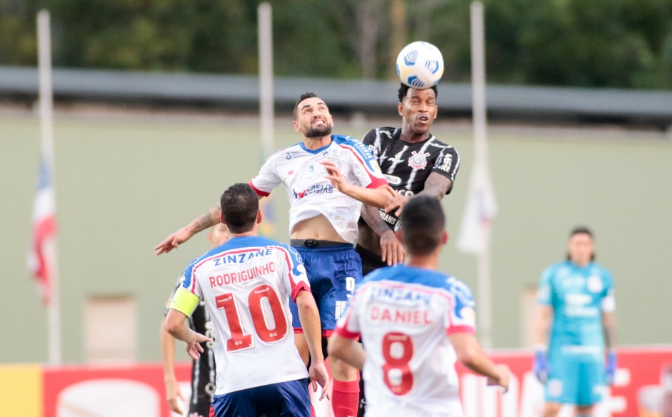 Gil na partida entre Corinthians e Bahia, pelo Brasileiro, em Pituaçu