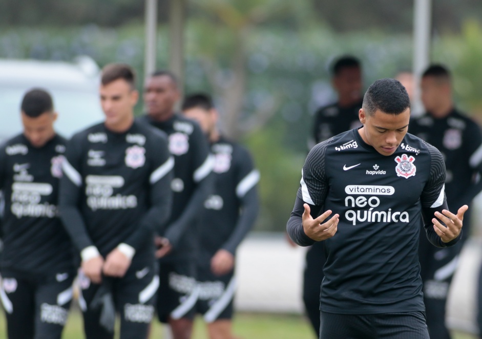 Luis Mandaca no ltimo treino do Corinthians antes do duelo contra o Bahia
