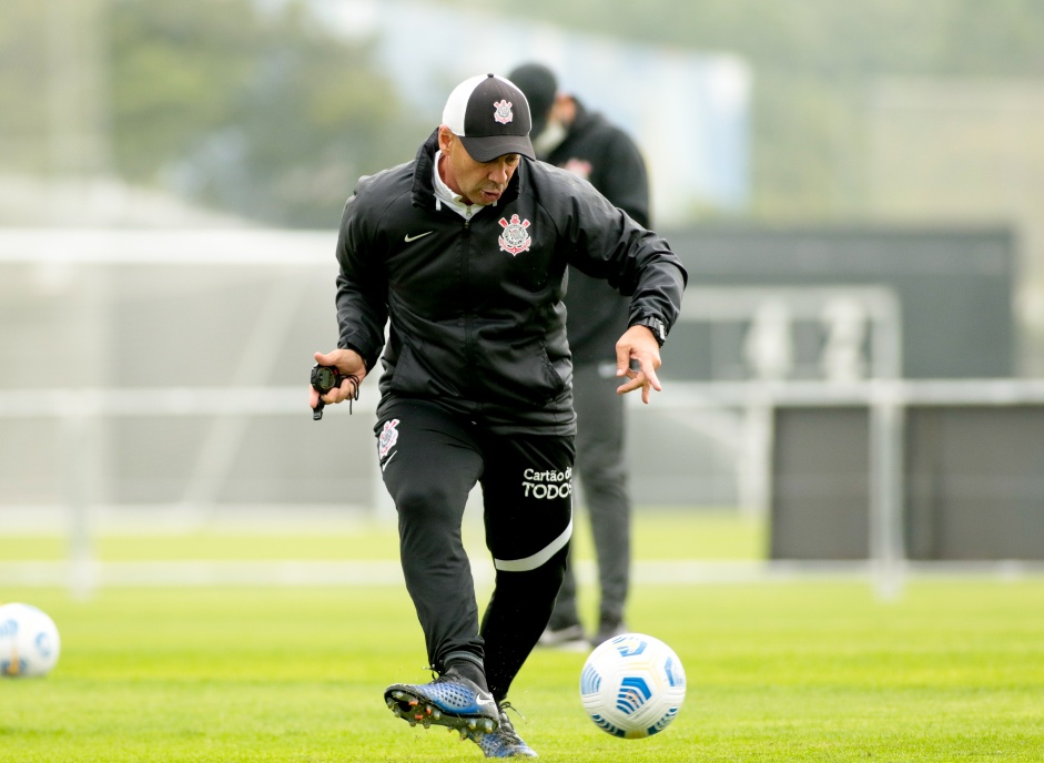 Flvio de Oliveira durante treinamento do Corinthians em preparao para duelo contra o Sport