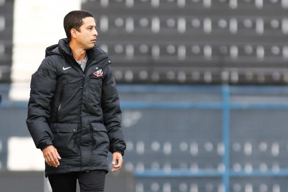 Treinador Gustavo Almeida deve deixar o Corinthians