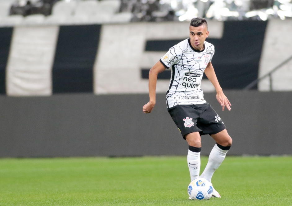 Cantillo durante o clássico com o São Paulo
