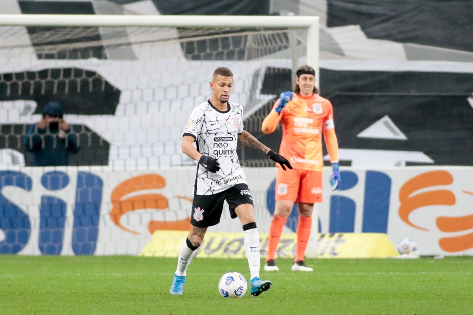 João Victor fez mais uma boa partida pelo Corinthians