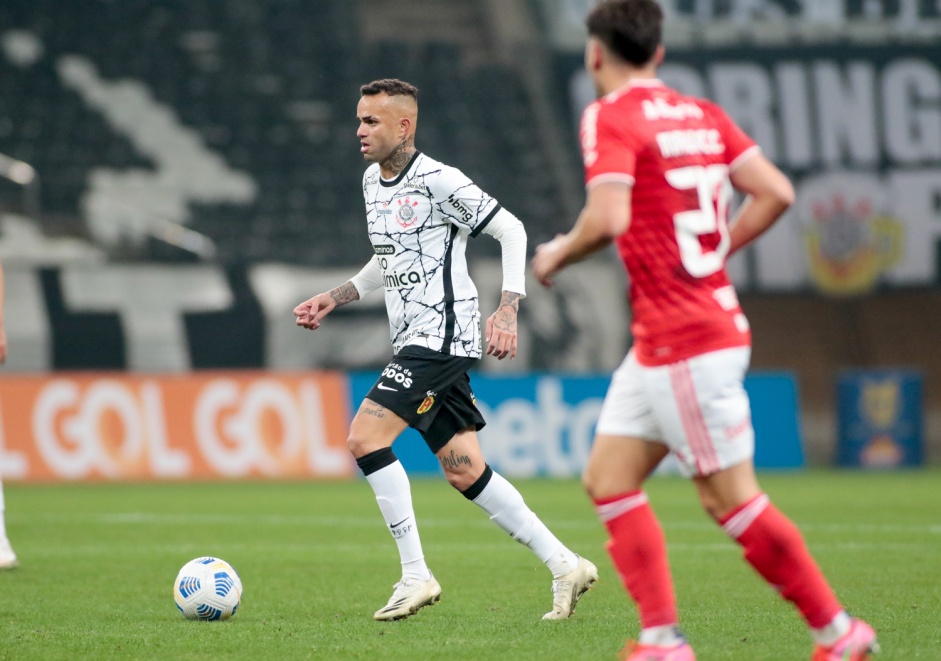 Luan durante o jogo entre Corinthians e Internacional, válido pelo Brasileirão