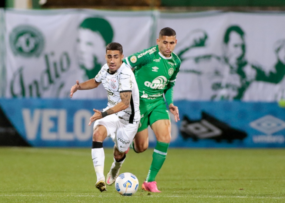 Gabriel durante jogo entre Corinthians e Chapecoense
