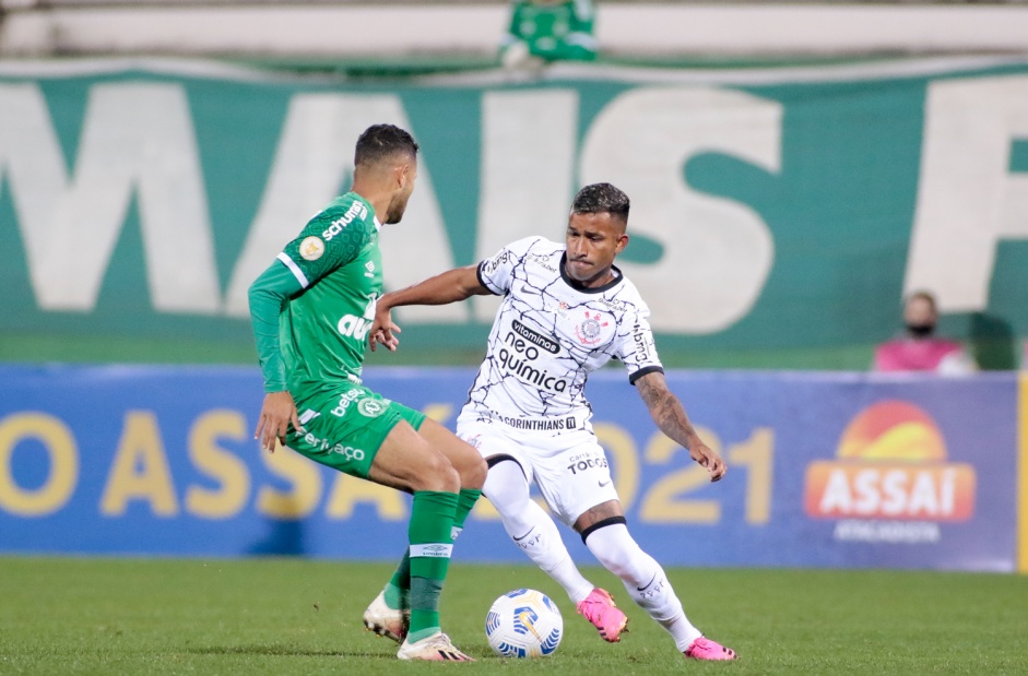 Marquinhos durante jogo entre Corinthians e Chapecoense, pelo Brasileirão