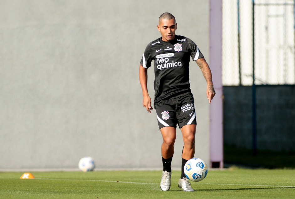 Du Queiroz durante penltimo treino do Corinthians antes do jogo contra o Atltico-MG