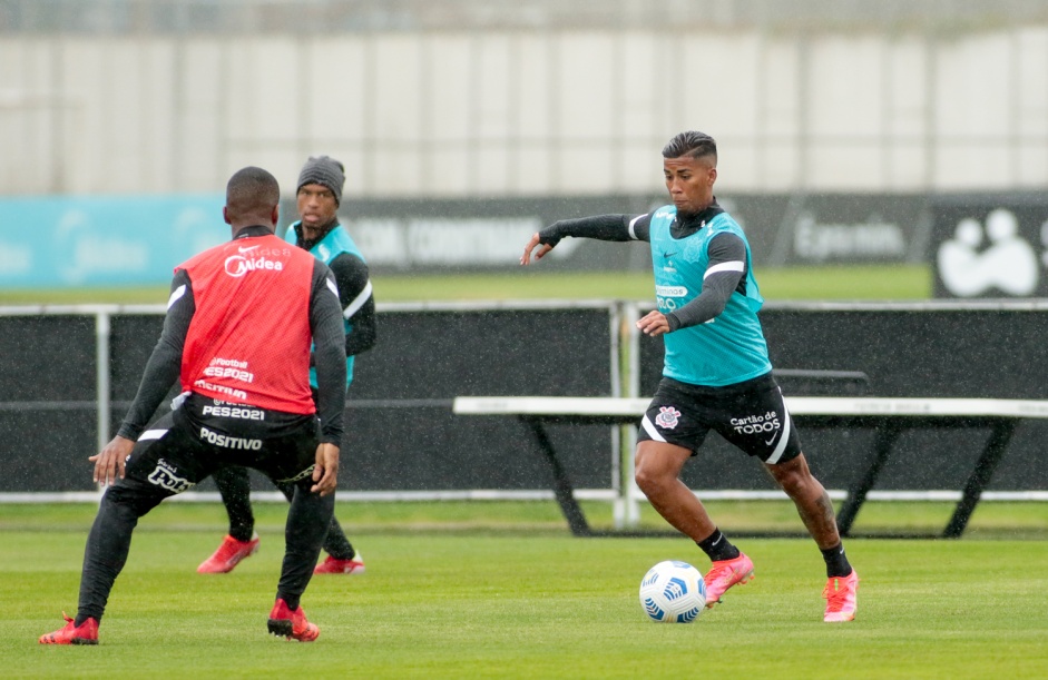 Juan David em treino preparatrio para jogo contra o Flamengo, pelo Campeonato Brasileiro