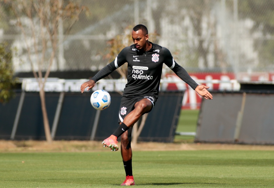 Ruan Oliveira durante treino do Corinthians em preparação para duelo contra o Flamengo