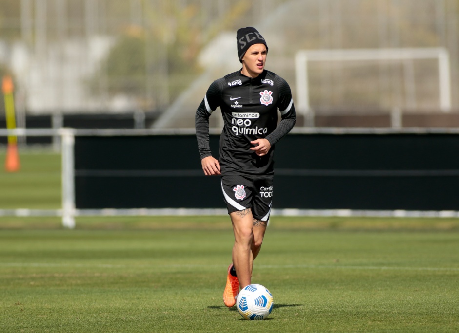 Vital durante treino do Corinthians em preparao para duelo contra o Flamengo