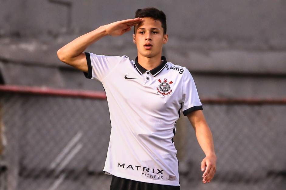 Matheus Araújo na vitória do Corinthians sobre a Portuguesa, pelo Paulista Sub-20
