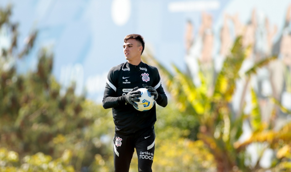 Matheus Donelli durante tarde de treino do Corinthians no CT Dr. Joaquim Grava