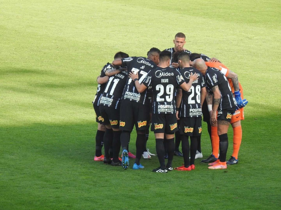 Corinthians visita o Santos na Vila Belmiro para duelo vlido pelo Brasileiro