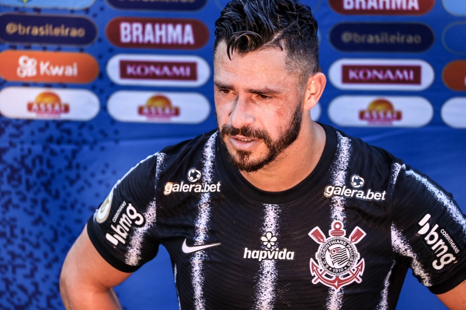 Giuliano foi titular e jogou bem a partida entre Corinthians e Santos, pelo Campeonato Brasileiro