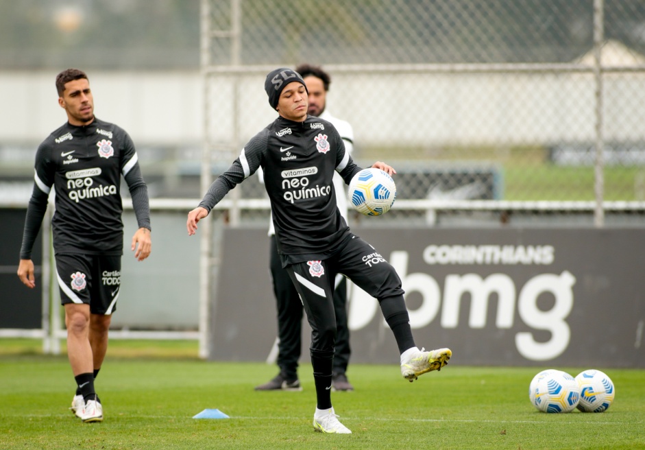 Corinthians retorna ao CT Joaquim Grava nesta segunda-feira pela manh