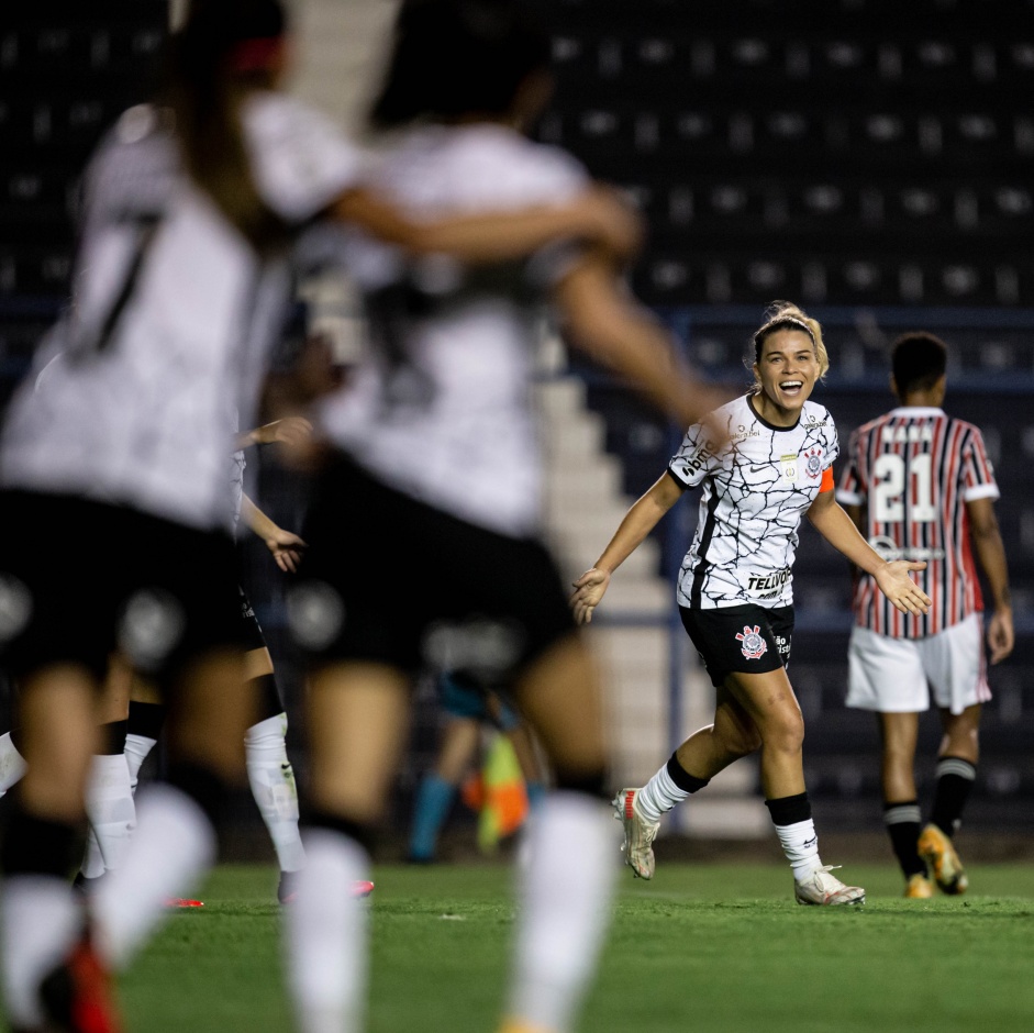 Tamires durante jogo entre Corinthians e So Paulo, pelo Paulista Sub-20