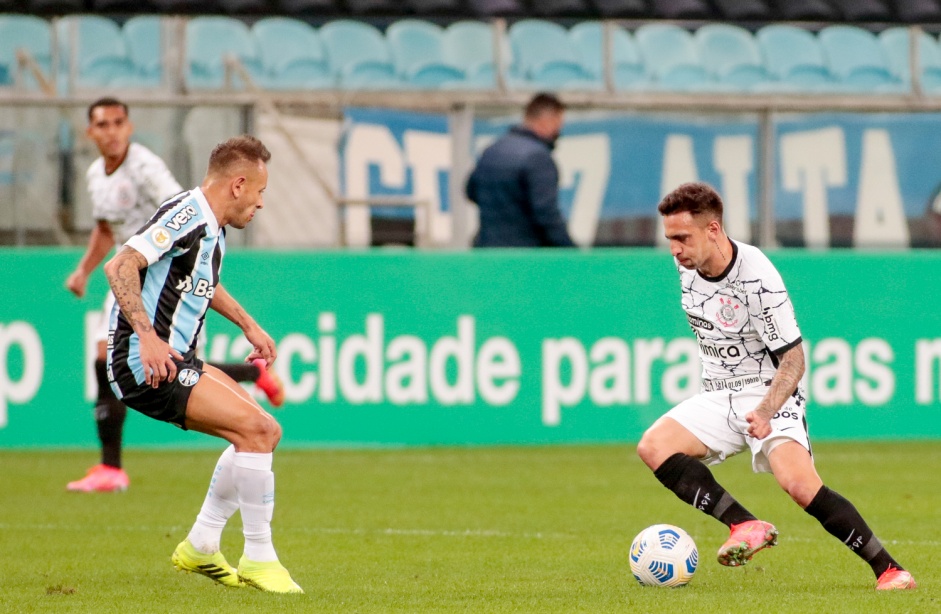 Gustavo Silva durante partida entre Corinthians e Grêmio, pelo Campeonato Brasileiro