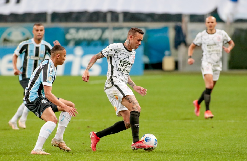 Luan durante partida entre Corinthians e Grmio, pelo Campeonato Brasileiro