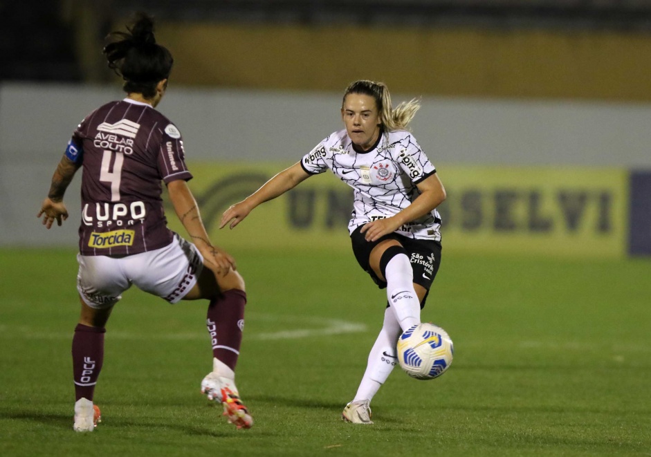 Andressinha no duelo entre Corinthians e Ferroviria, pela semifinal do Brasileiro