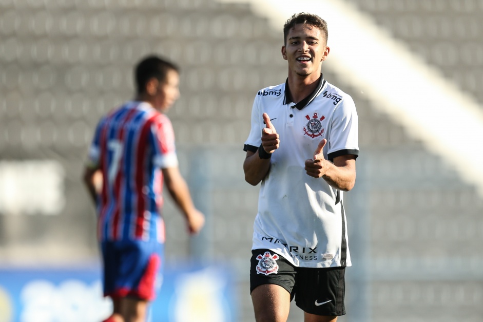 Keven Vinicius na goleada por 7 a 1do Corinthians sobre o Bahia