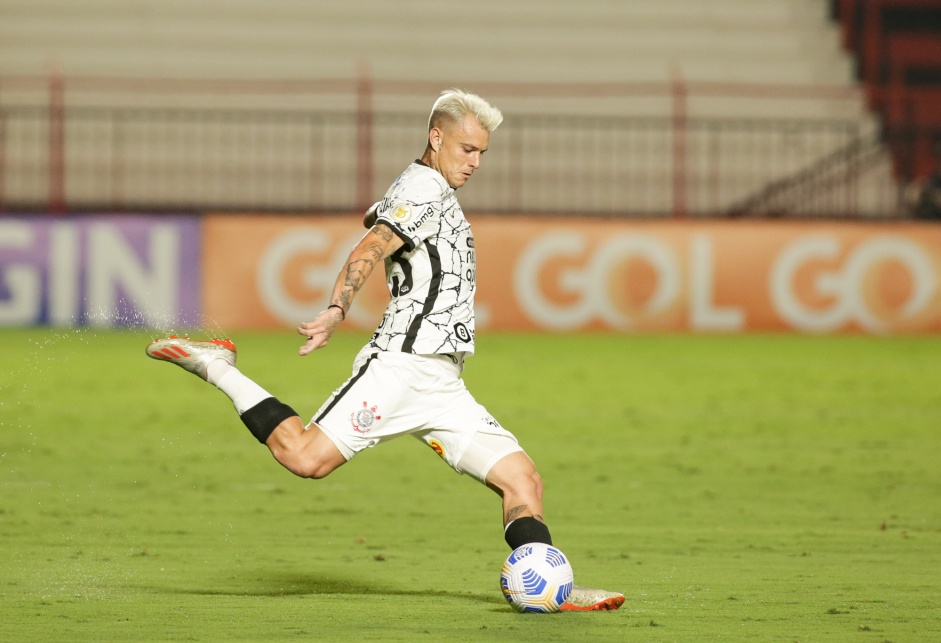 Rger Guedes durante empate entre Corinthians e Atltico-GO, pelo Campeonato Brasileiro