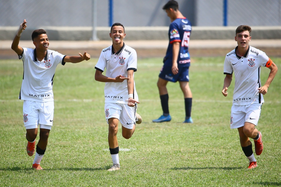 Corinthians vence o Salto FC pelo placar mnimo em partida vlida pelo Paulista Sub-17