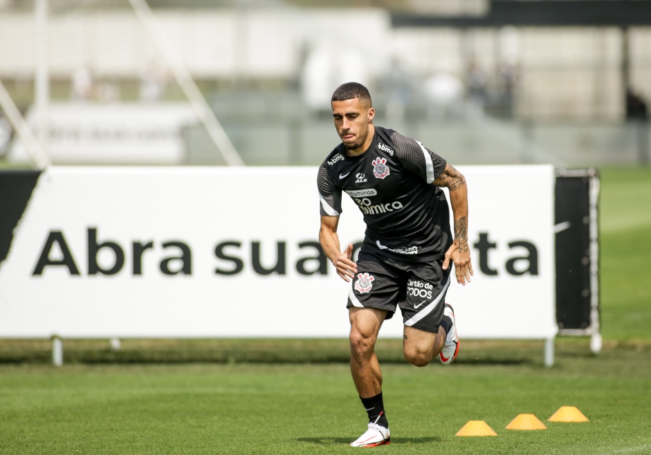 Volante Gabriel participa de ltimo treino do Corinthians para duelo diante o Amrica-MG