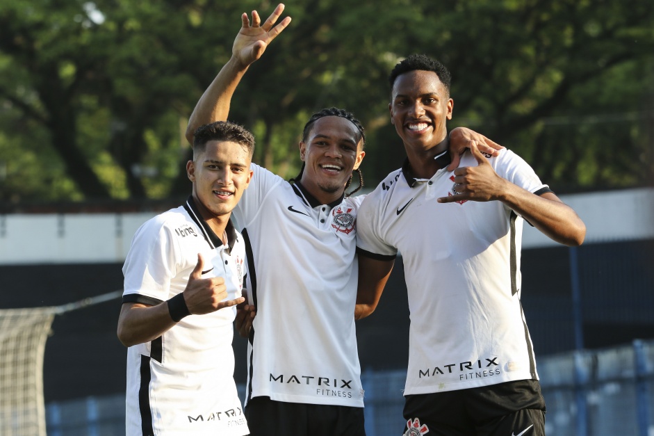 Corinthians vence Santos pelo Campeonato Brasileiro Sub-20