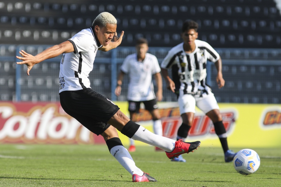 Luis Mandaca durante jogo entre Corinthians e Santos pelo Sub-20