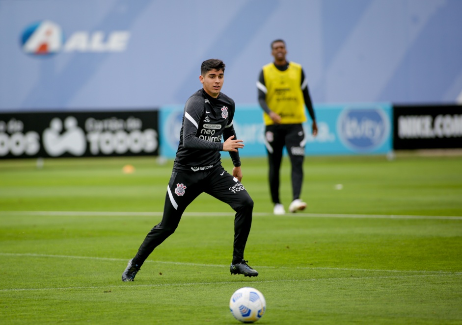 Ángelo Araos durante treino preparatório para o Dérbi entre Corinthians e Palmeiras
