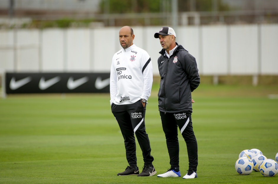 Fabrício Pimenta e Flávio Oliveira durante treino preparatório para o Dérbi