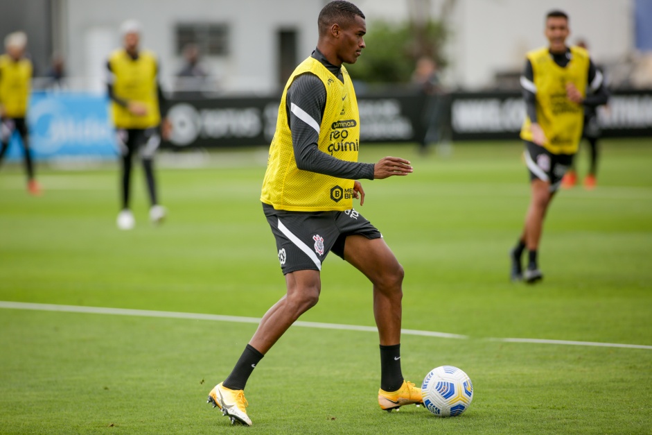 Matheus Alexandre durante treino preparatório para o Dérbi entre Corinthians e Palmeiras