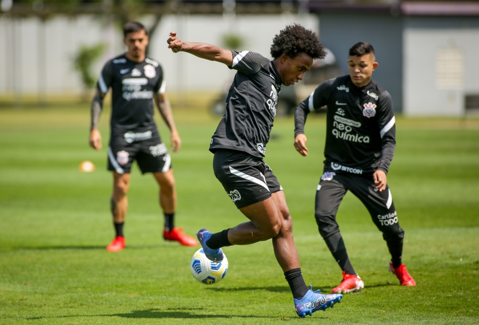 Willian faz ltimo treino no CT do Corinthians antes do Drbi contra o Palmeiras