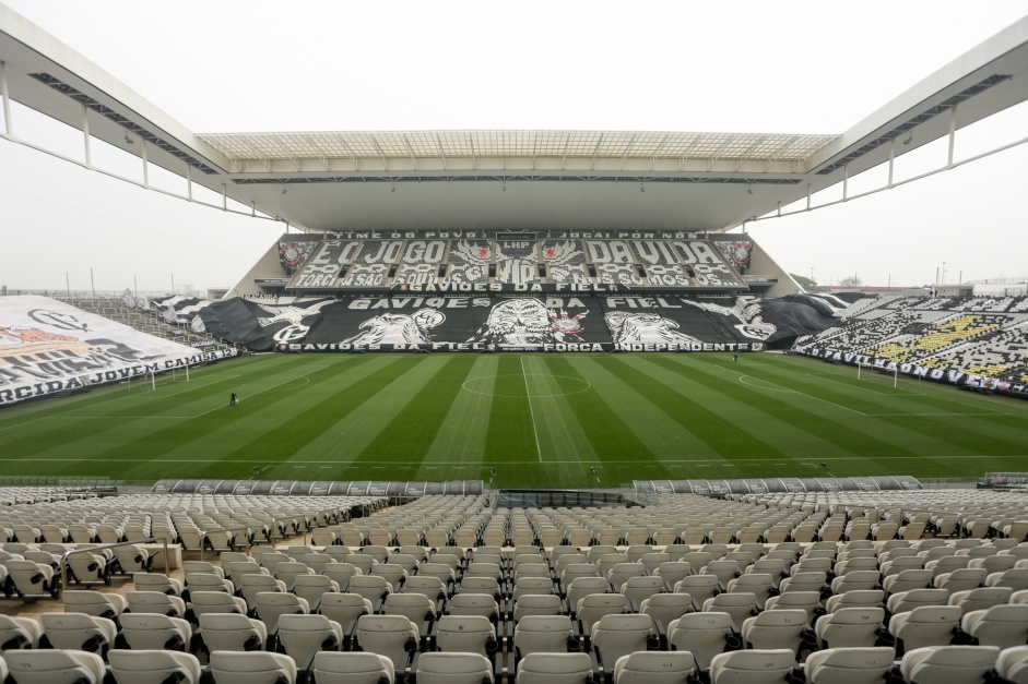 Neo Qumica Arena com mosaico pronto para jogo entre Corinthians e Palmeiras