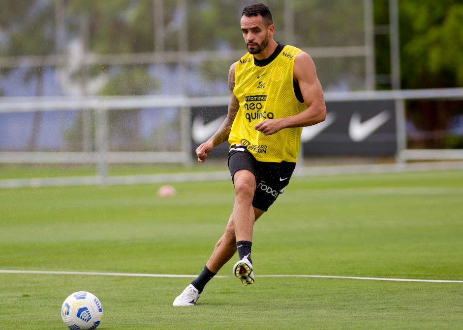 Renato Augusto em mais um dia de treinamentos no CT do Corinthians