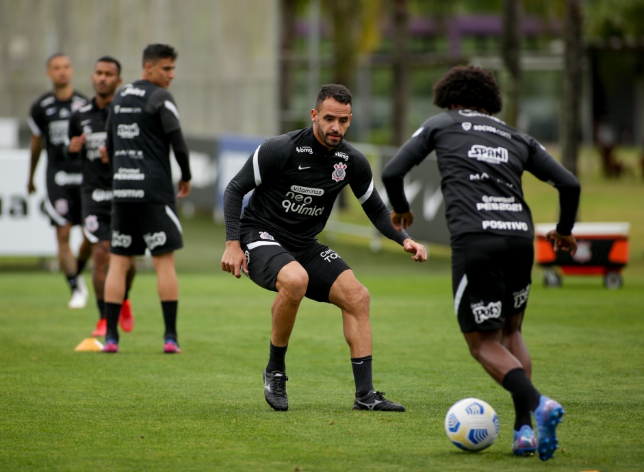 Nesta segunda-feira  tarde, elenco masculino do Corinthians encerra preparao para enfrentar o Bahia