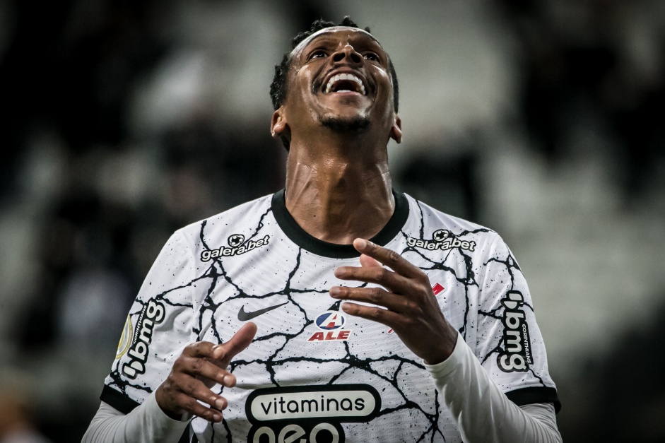 J anotou o terceiro gol do Corinthians no jogo contra o Bahia, pelo Campeonato Brasileiro