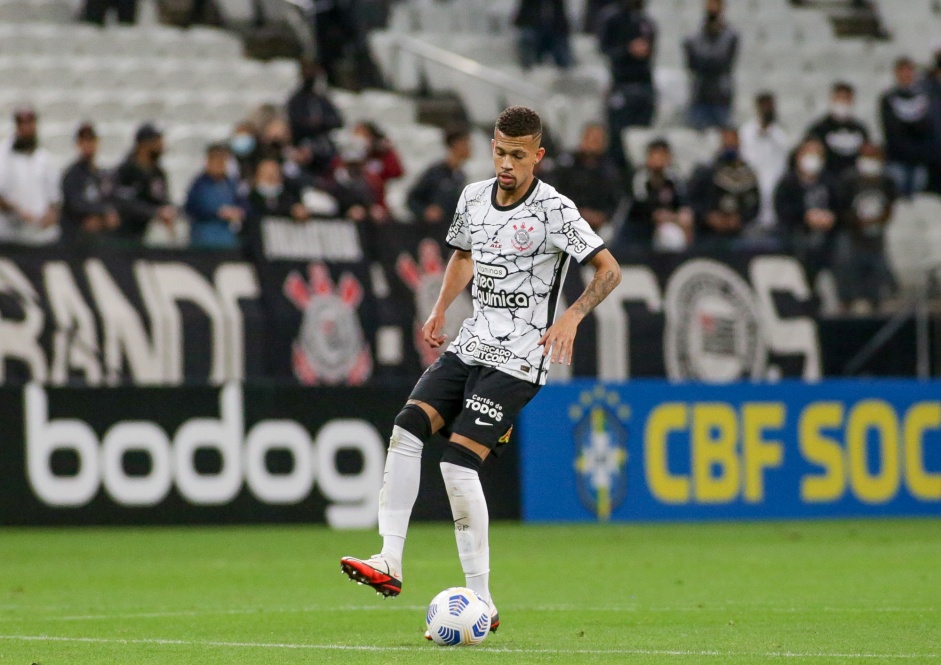 João Victor durante o confronto entre Corinthians e Bahia na Neo Química Arena