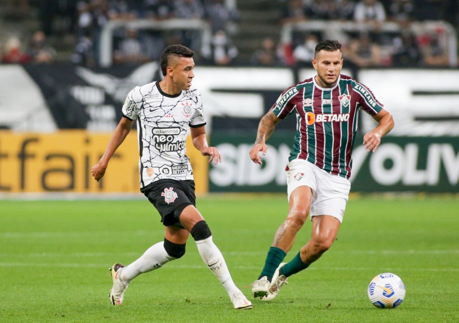 Cantillo durante partida entre Corinthians e Fluminense