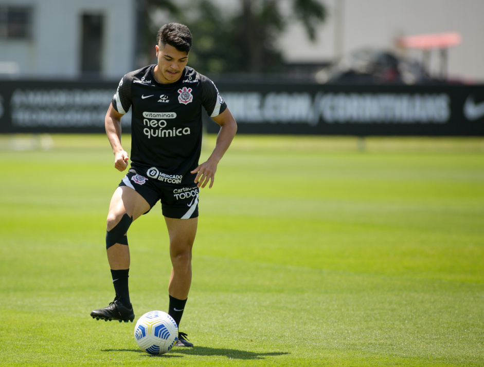 Roni no participou do treino do Corinthians nesta quarta-feira