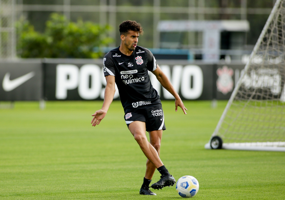 Lo Santos encerrou seu contrato com o Corinthians no final de 2023