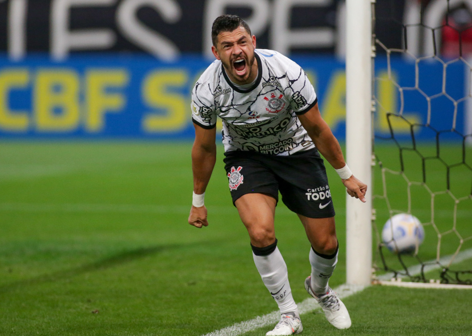 Giuliano j fez 18 jogos com a camisa do Corinthians