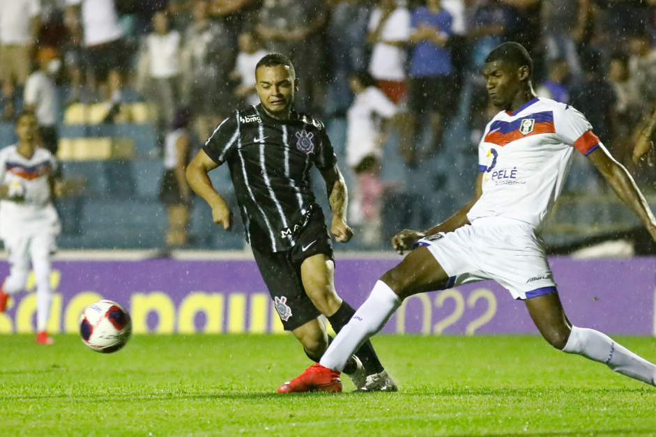 Riquelme durante jogo de estreia do Corinthians na Copinha 2022, contra o Resende