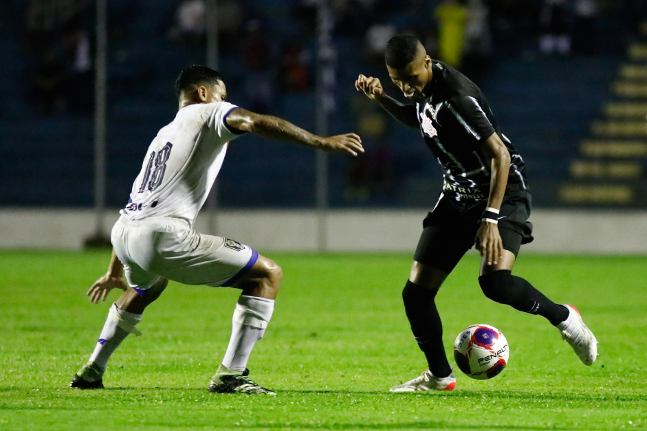 Rodrigo Varanda durante jogo de estreia do Corinthians na Copinha 2022, contra o Resende