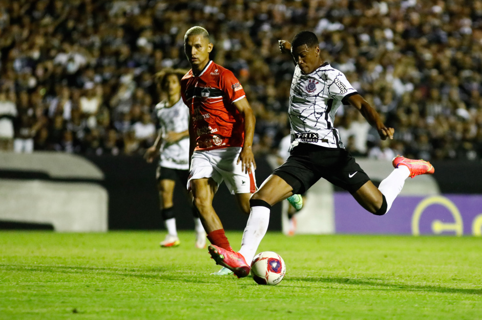 Felipe Augusto na partida entre Corinthians e River-PI, pela Copa So Paulo 2022